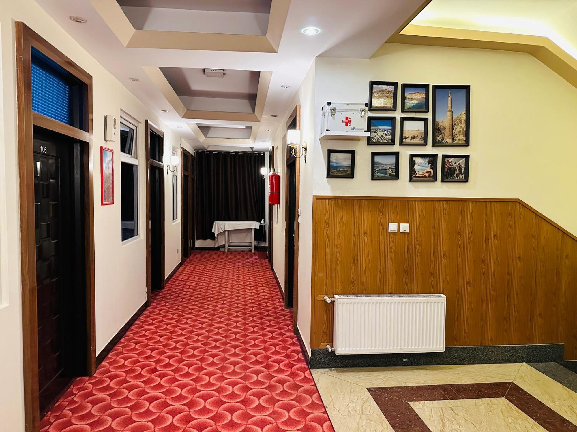 Khyber Hotel Kabul Buitenkant foto