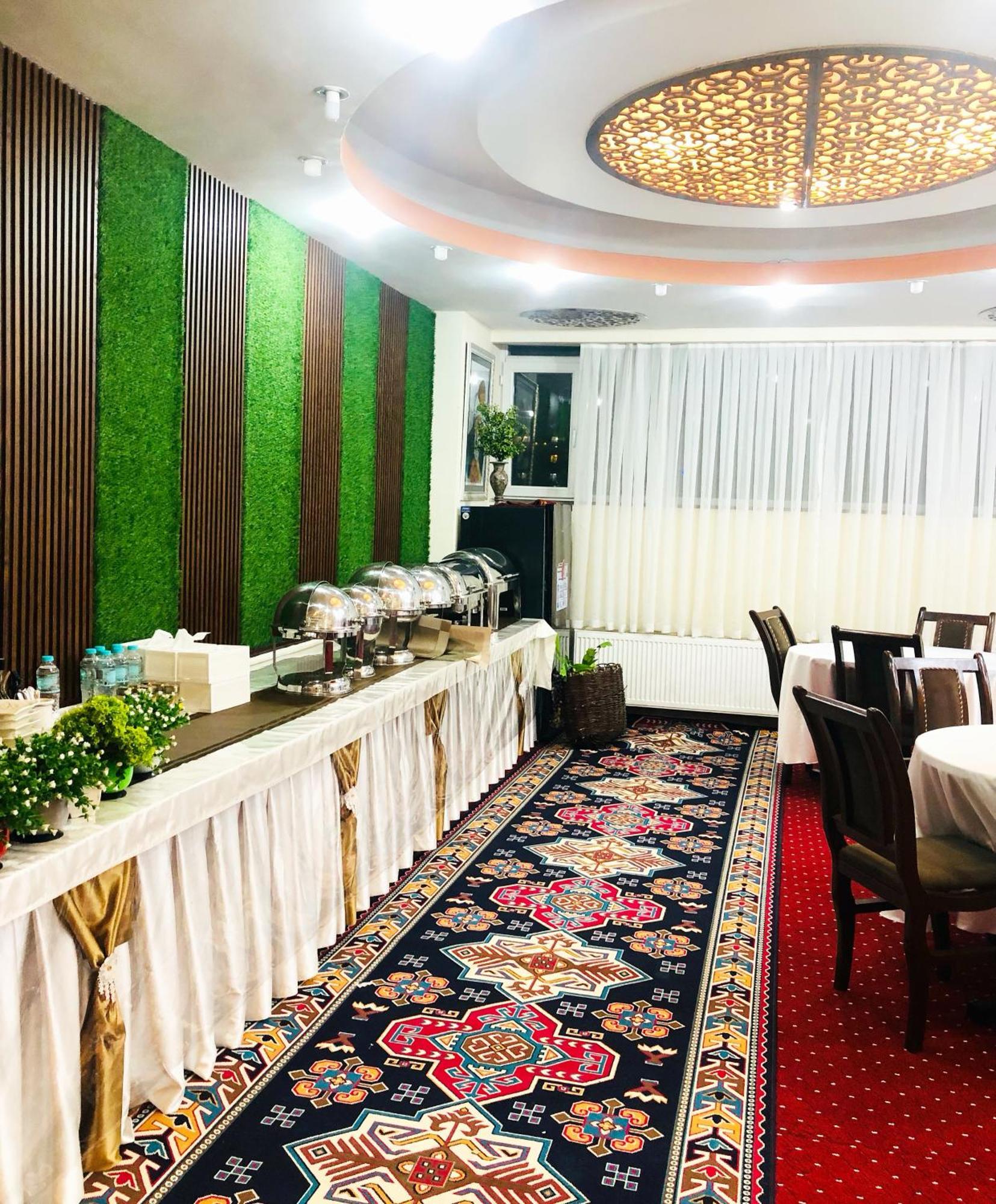 Khyber Hotel Kabul Buitenkant foto