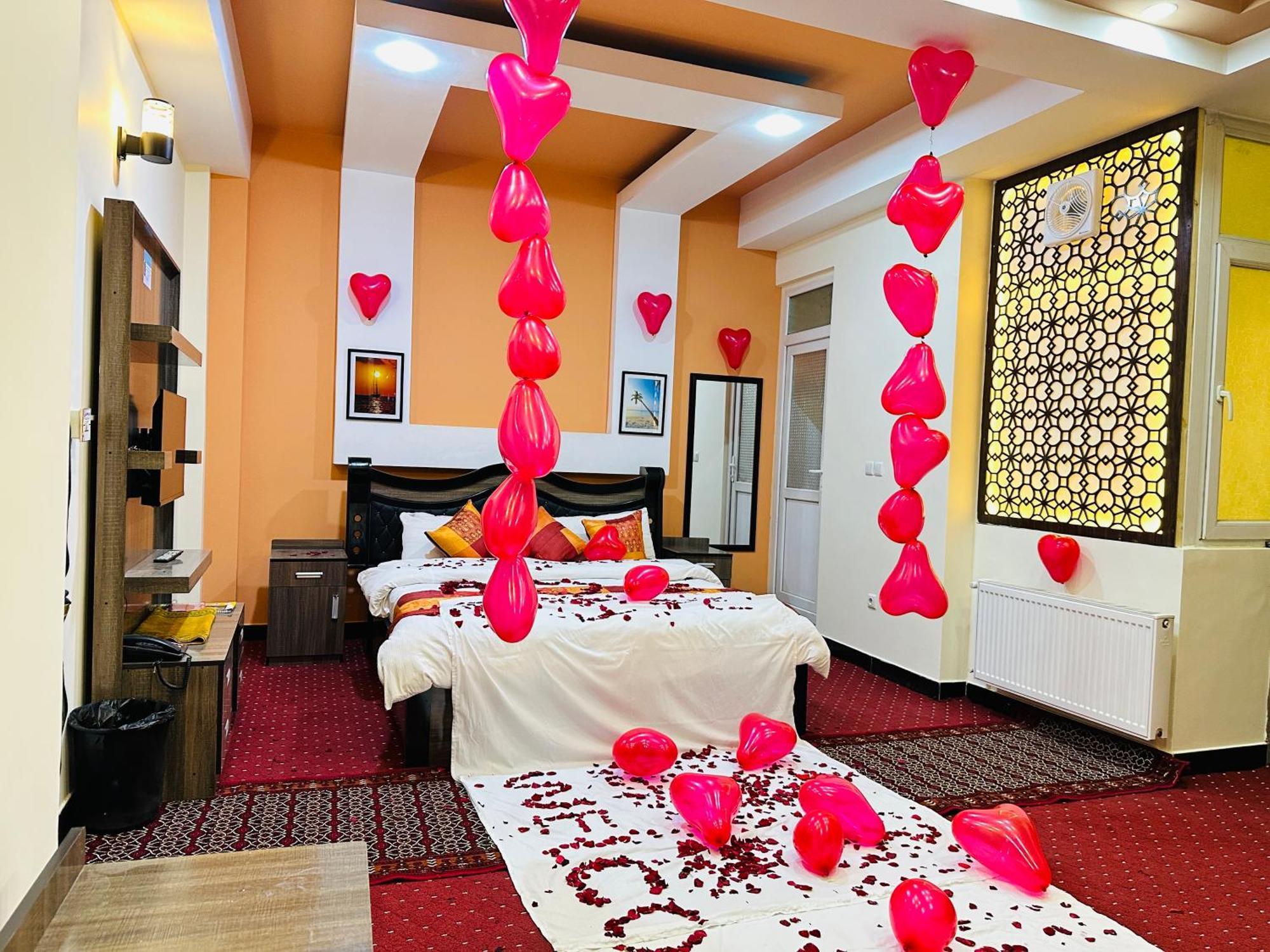 Khyber Hotel Kabul Buitenkant foto